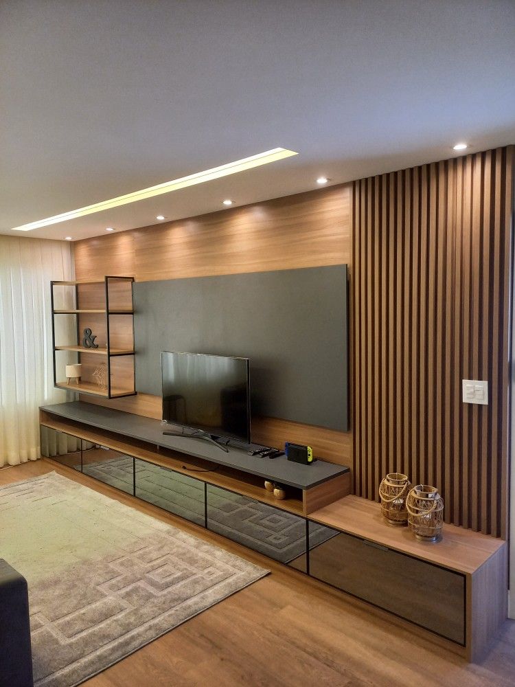 Sala Create com painel amadeirado, ripado e móvel baixo
